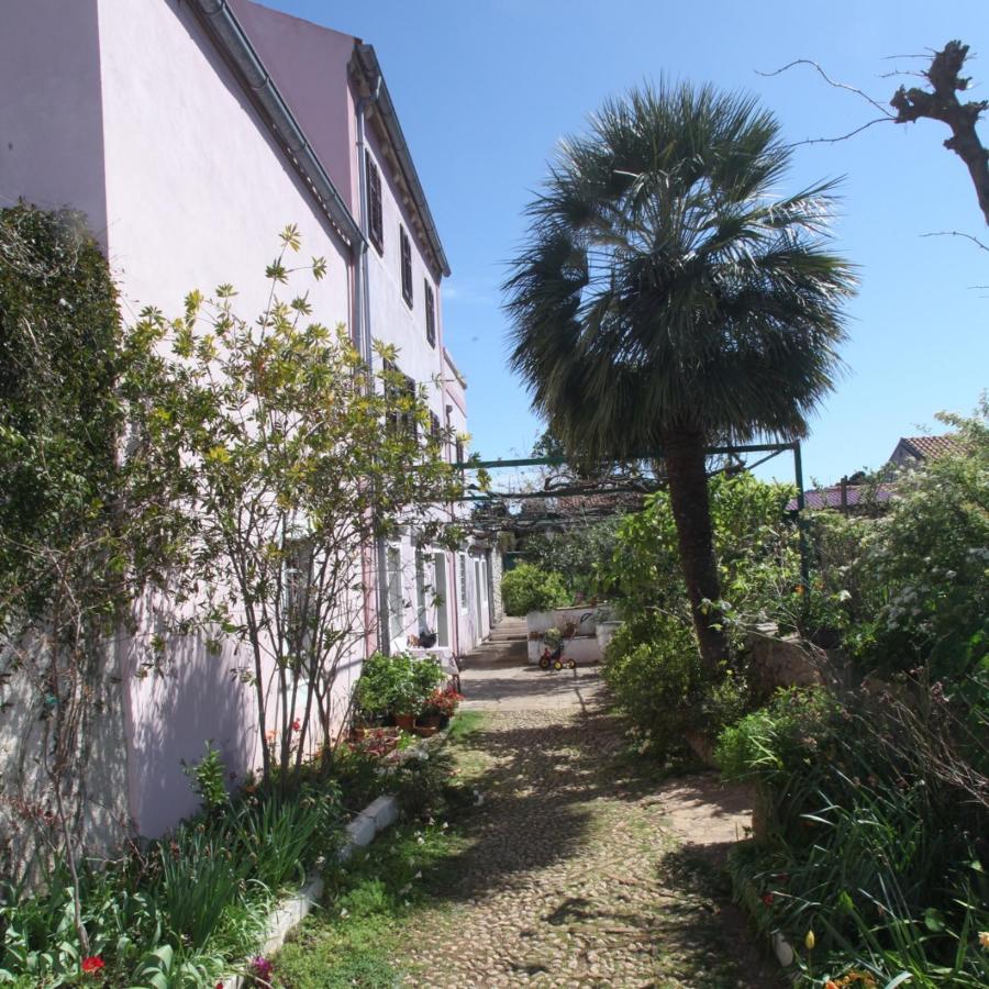 Apartments Anita Veli Losinj Luaran gambar