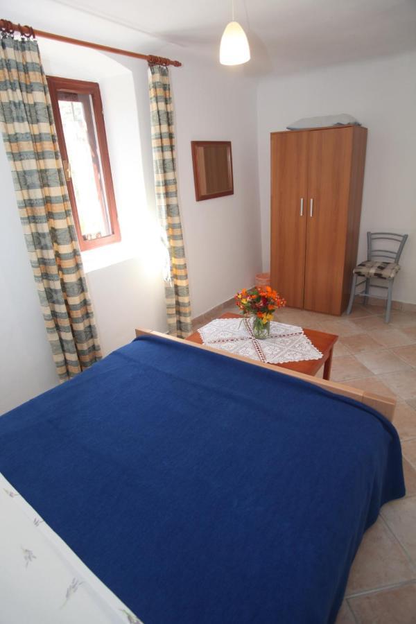 Apartments Anita Veli Losinj Luaran gambar